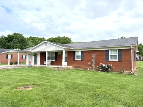 44 Pine St, Crab Orchard, KY 40419