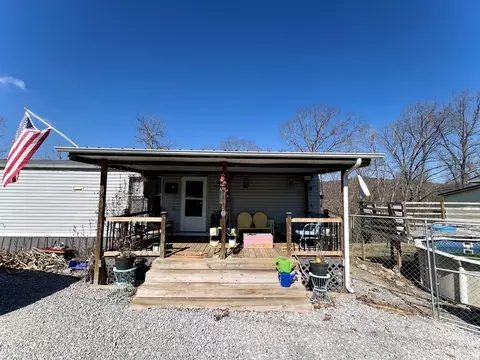 264 Circle Ln, Burnside, KY 42519