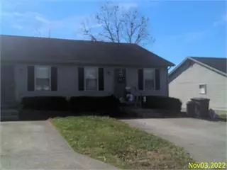 551 Country Club Ct, Winchester, KY 40391
