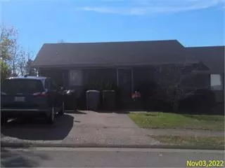 735 Country Club Ct, Winchester, KY 40391