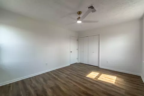 Bedroom - 391 Hickory Ln, Berea, KY 40403 photo 6 of 6