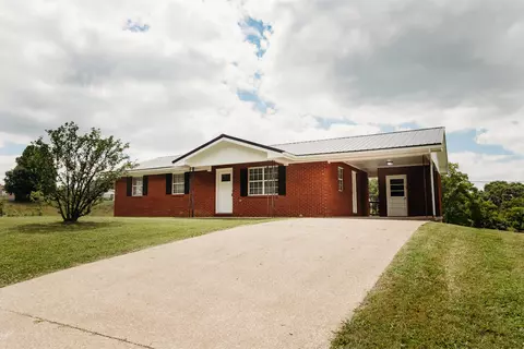 2223 Tarr Ridge Rd, Frenchburg, KY 40322