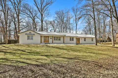 128 Park Ln, Lawrenceburg, KY 40342