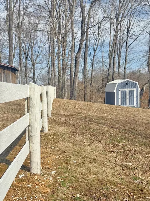 Exterior - 157 Eldridge Ln, Nancy, KY 42544 photo 10 of 13