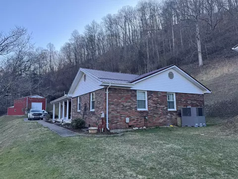 7811 Ky 30, Jackson, KY 41339 photo 4