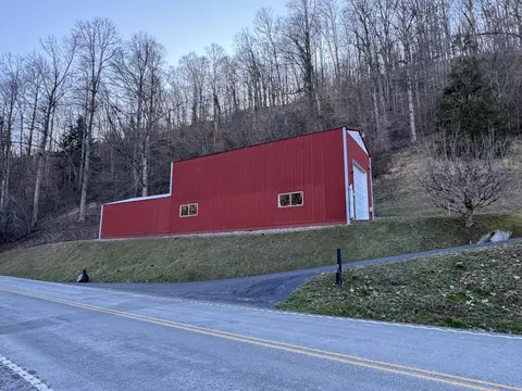 7811 Ky 30, Jackson, KY 41339 photo 6