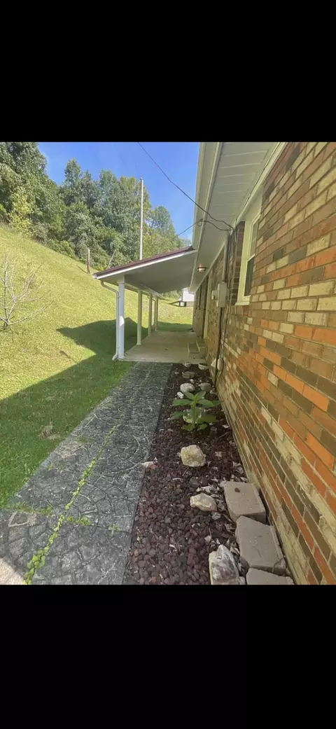 7811 Ky 30, Jackson, KY 41339 photo 11
