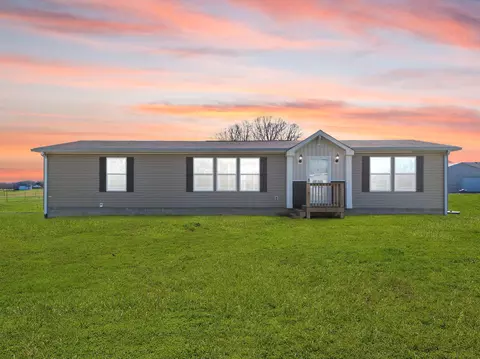 72 Driftwood Dr, Russell Springs, KY 42642