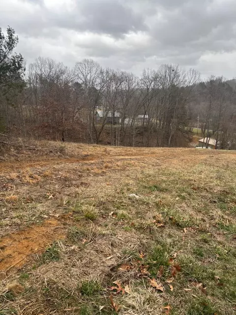 9999 Old Way Rd, London, KY 40744