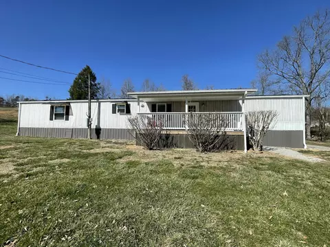 1414 Kentucky 1394, East Bernstadt, KY 40729