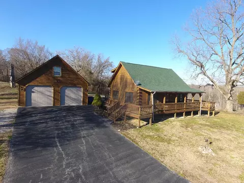 24 Fishing Creek Ln, Nancy, KY 42544