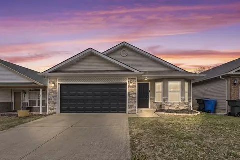 2613 Buck Ln, Lexington, KY 40511