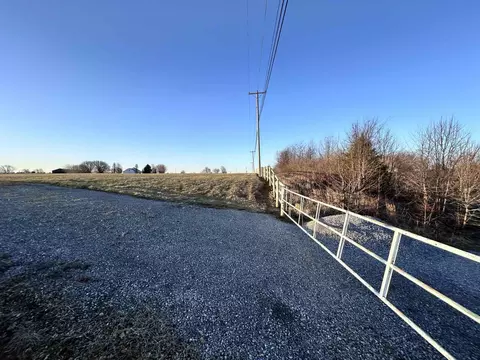 2 Camp Dick Rd, Lancaster, KY 40444 photo 3