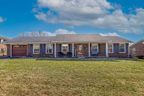 208 Maplewood Dr, Lancaster, KY 40444