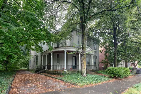 458 W Third St, Lexington, KY 40508