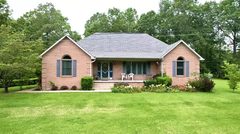 945 Flatwoods Rd, Corbin, KY 40701