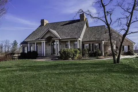 1802 Old Frankfort Rd, Lawrenceburg, KY 40342