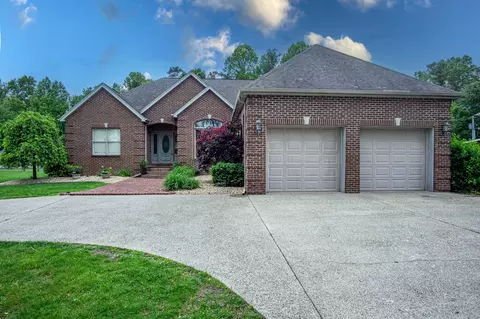 136 Ballad Dr, Corbin, KY 40701