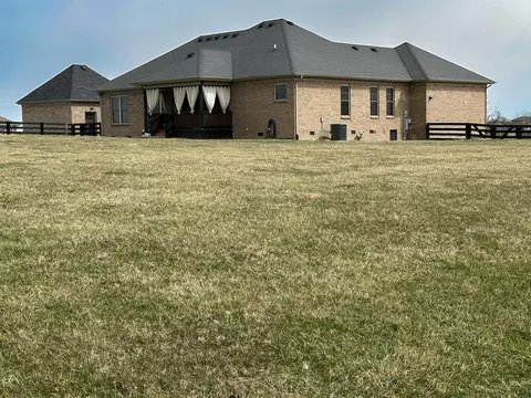 100 Hampton Hall Dr, Berea, KY 40403 photo 6
