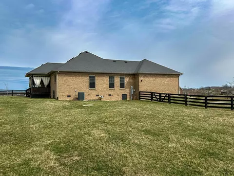 100 Hampton Hall Dr, Berea, KY 40403 photo 59