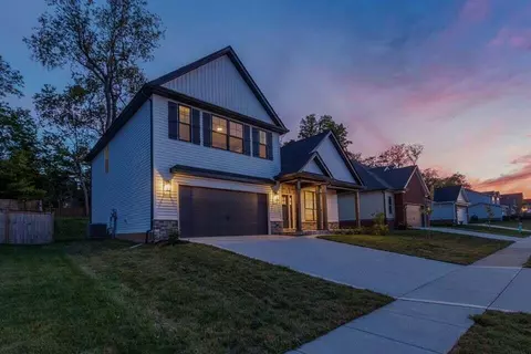 127 Westwoods Dr, Georgetown, KY 40324