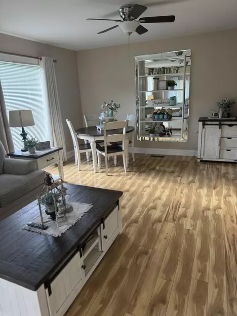 Living - 84 Scenic Dr, Baxter, KY 40806 photo 1 of 2