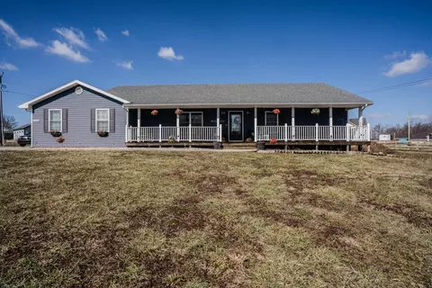 1204 Meadow Brook Dr, Lawrenceburg, KY 40342