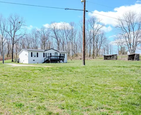 186 J B Lear Ln, Georgetown, KY 40324 photo 3