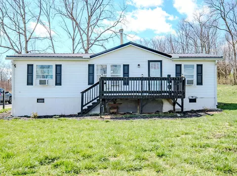 186 J B Lear Ln, Georgetown, KY 40324 photo 2