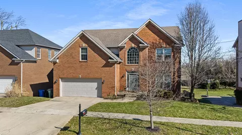 2673 Red Leaf Dr, Lexington, KY 40509
