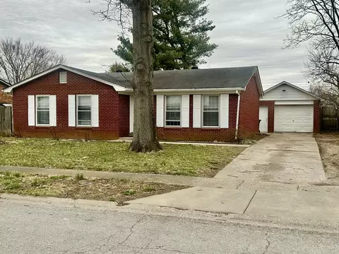 112 Dan Dr, Versailles, KY 40383