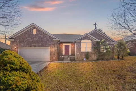 220 Savanna Dr, Richmond, KY 40475