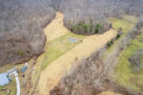 6205 Salt Lick Rd, Vanceburg, KY 41179