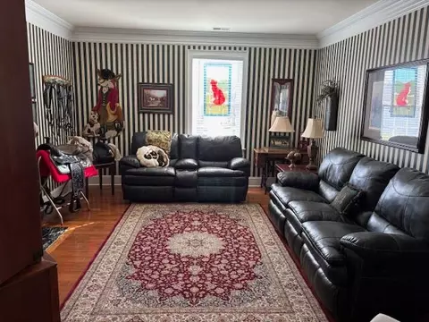 Living - 102 Ferry St, Augusta, KY 41002 photo 5 of 5