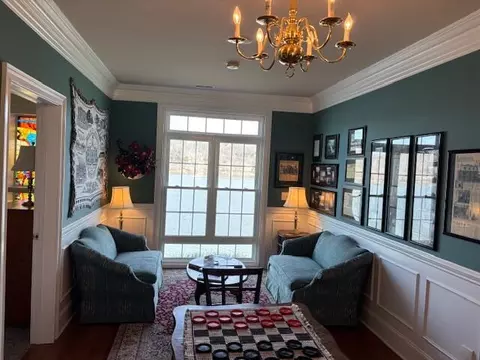 Living - 102 Ferry St, Augusta, KY 41002 photo 4 of 5