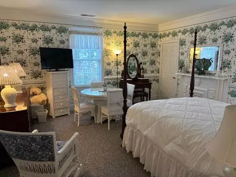 Bedroom - 102 Ferry St, Augusta, KY 41002 photo 3 of 5