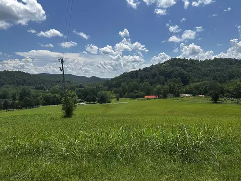 9999 Old Farm Rd, Cannon, KY 40923