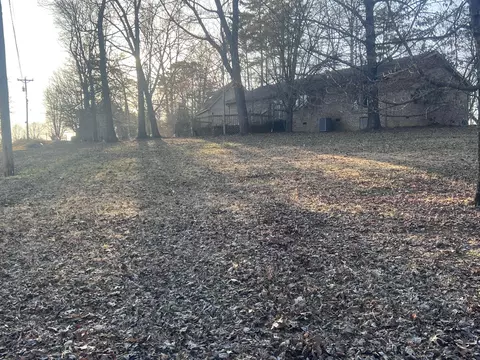 Exterior - 179 Davis Rd, Corbin, KY 40701 photo 6 of 10