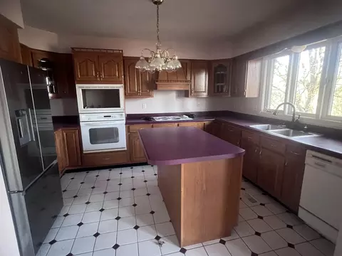 Kitchen - 179 Davis Rd, Corbin, KY 40701 photo 3 of 3