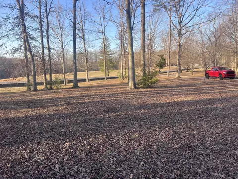 Exterior - 179 Davis Rd, Corbin, KY 40701 photo 4 of 10
