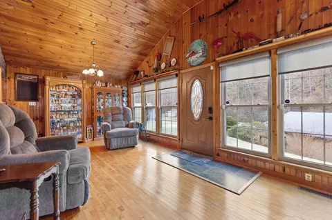 130 Benny Ln, Jackson, KY 41339 photo 7