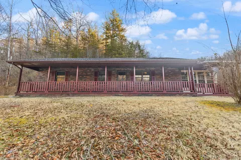 130 Benny Ln, Jackson, KY 41339 photo 2