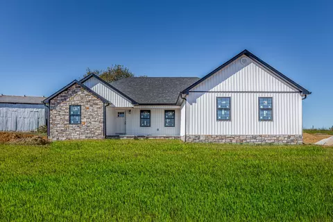 799 Dry Fork Rd, Danville, KY 40422