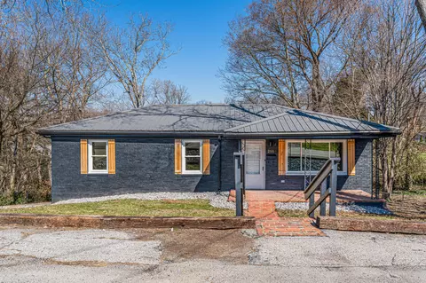 255 Kingsway Dr, Frankfort, KY 40601