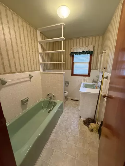 Bath - 1015 Highway 1071, Tyner, KY 40486 photo 1 of 1