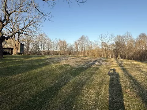Exterior - 1015 Highway 1071, Tyner, KY 40486 photo 8 of 9