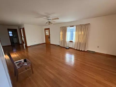 Living - 1015 Highway 1071, Tyner, KY 40486 photo 1 of 4