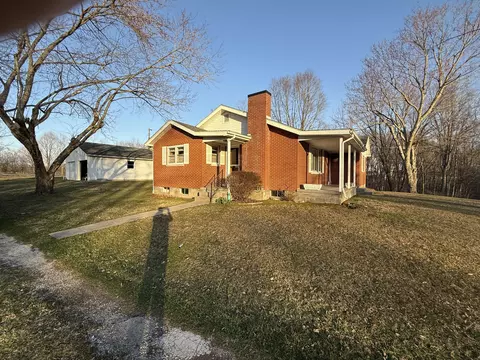 Exterior - 1015 Highway 1071, Tyner, KY 40486 photo 3 of 9
