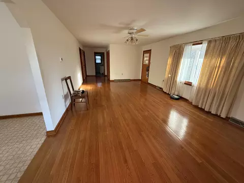Living - 1015 Highway 1071, Tyner, KY 40486 photo 3 of 4