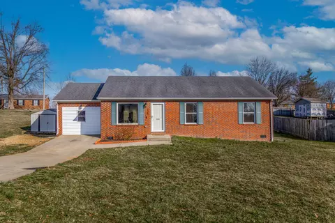 125 Springside Ct, Frankfort, KY 40601